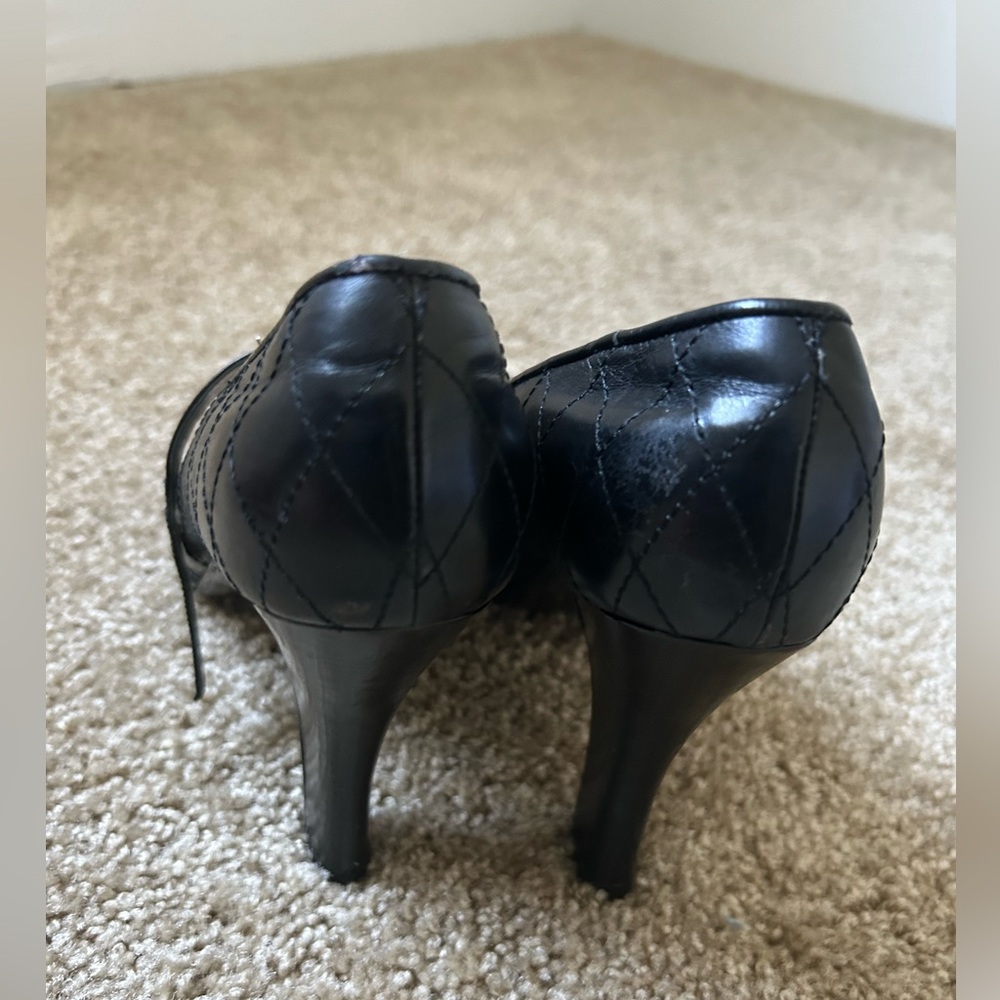Lovely Chanel shoes, made in France - Picture 5 of 7